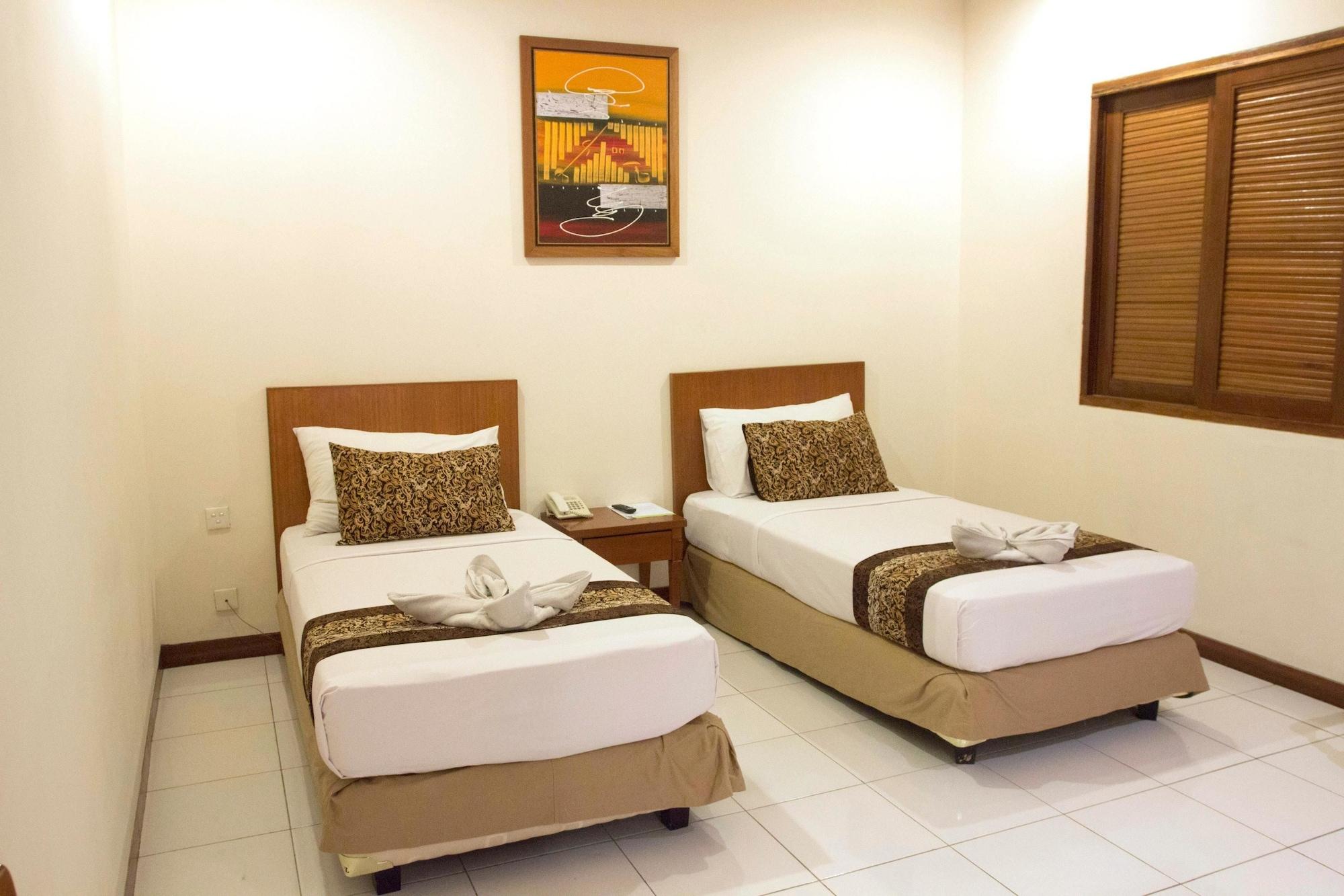 Papyrus Tropical 3* Bogor