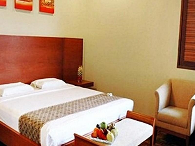 Papyrus Tropical 3* Bogor