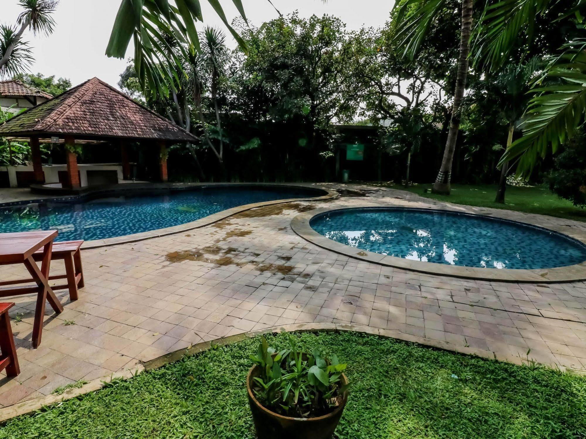 Papyrus Tropical Hotel Bogor